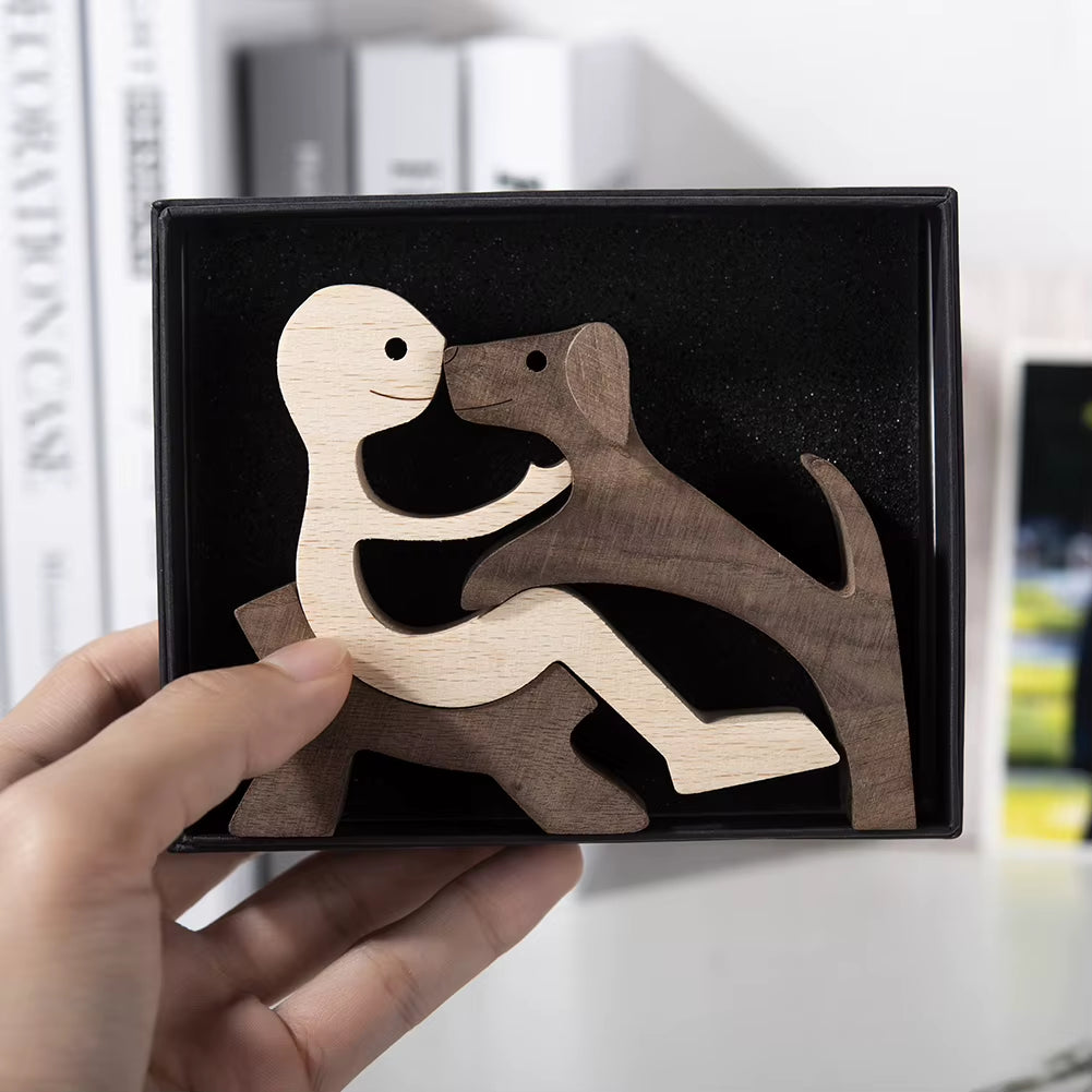 Wooden Couple Figurine Table Ornament 