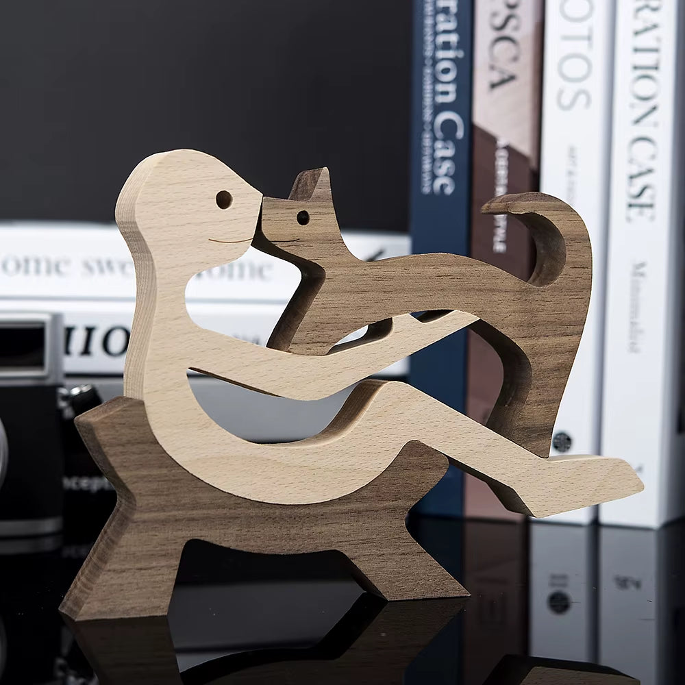 Wooden Couple Figurine Table Ornament 