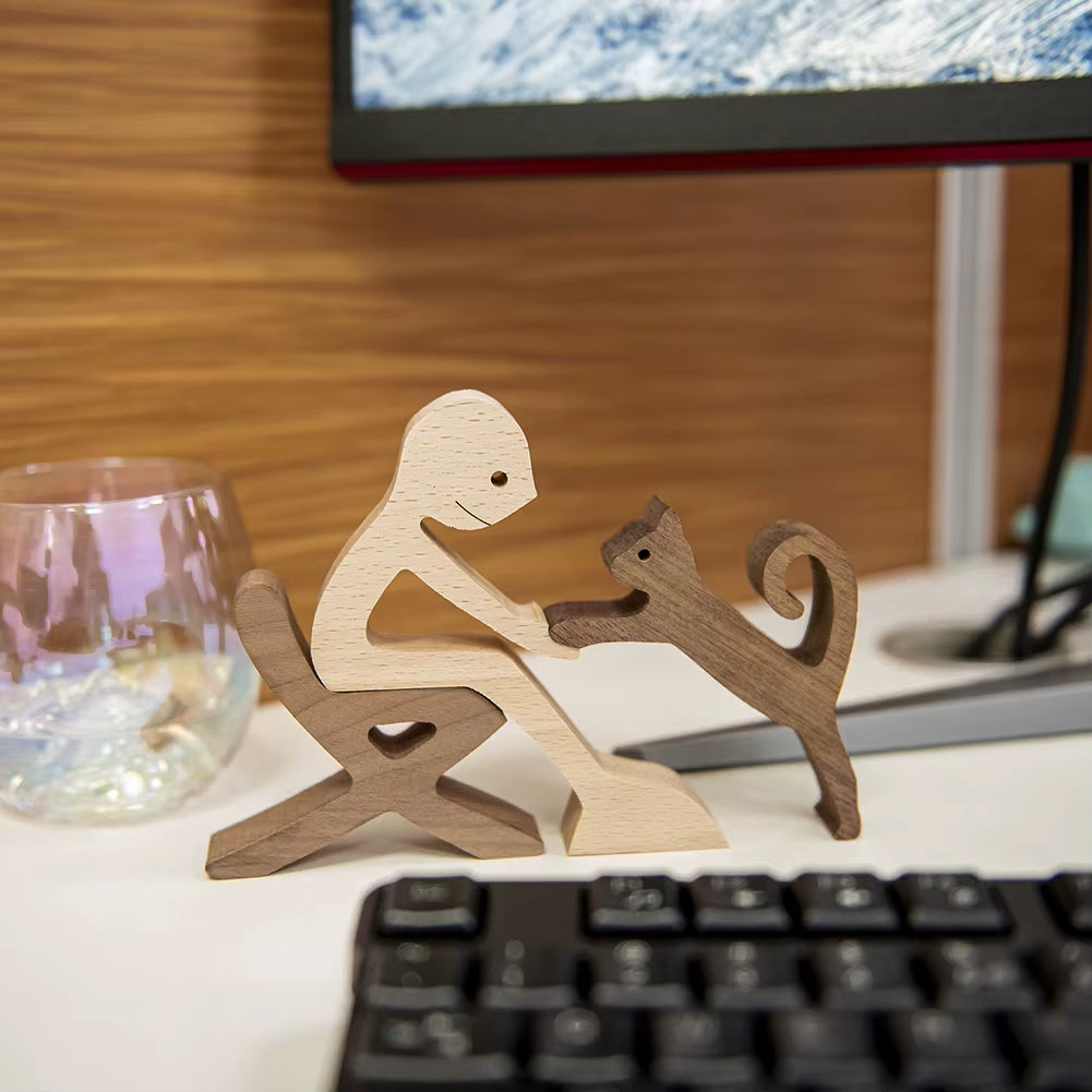Wooden Couple Figurine Table Ornament 